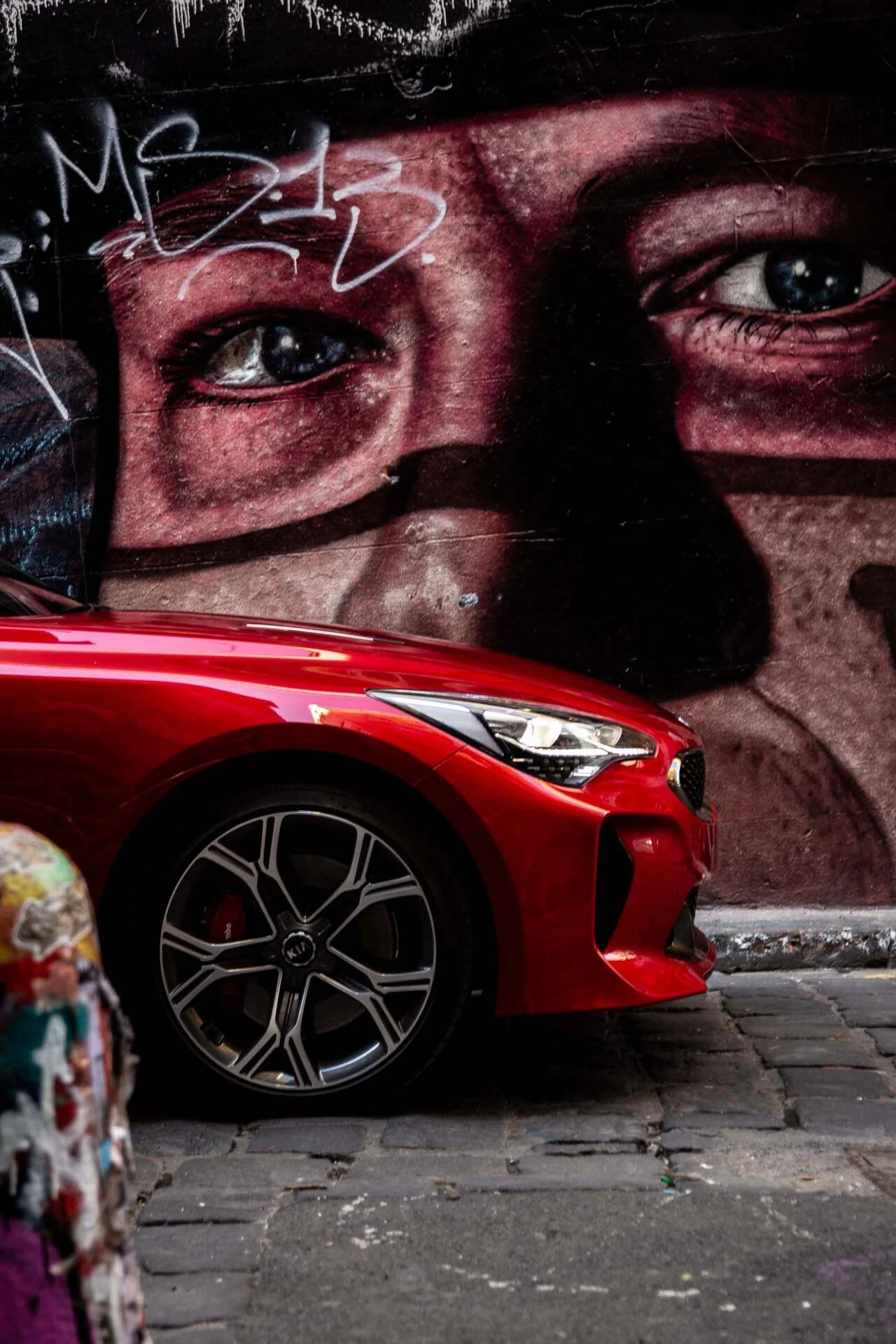 Kia_Stinger_Red_Melbourne_Laneways.jpg