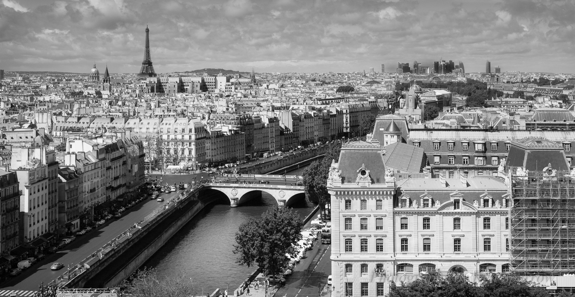 2014_Paris-0903 2000pks.jpg