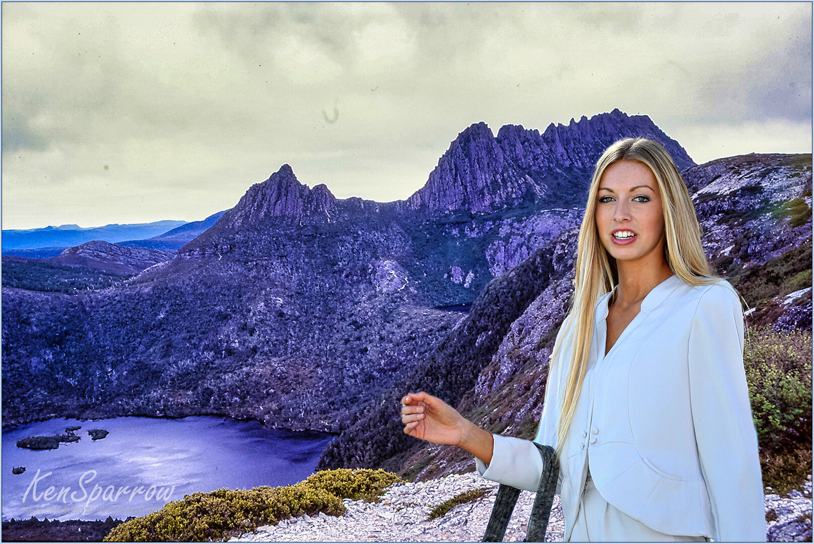 264  Ellie at Marion's Lookout, Cradle Mountain, TAS.