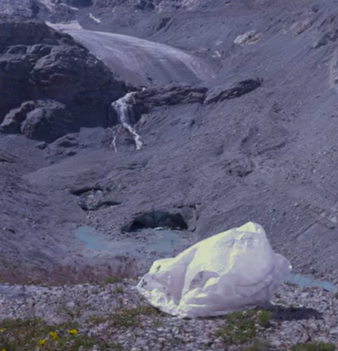 Birch and Casey (Rebecca Birch and Sarah Casey) - Les Vestiges