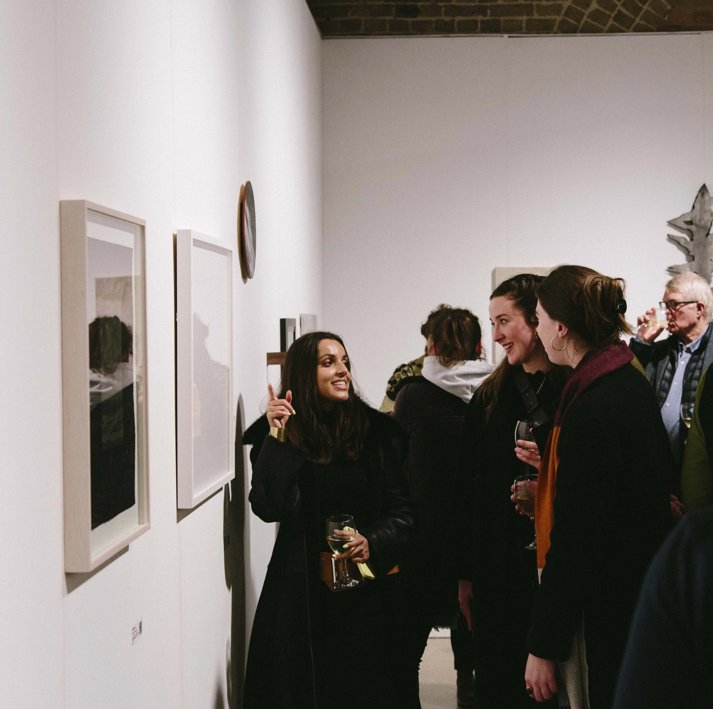 Free Guided Looking Exhibition Tours