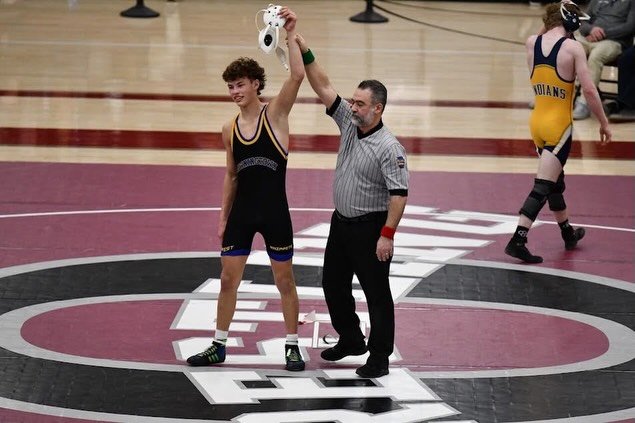 Road to Hershey!

Downingtown West had a strong showing at the Southeast AAA Regional Championships, earning multiple state qualifiers and closing out an incredible weekend of wrestling. 💙💛

A special moment came when former Whippet standout Doug Z