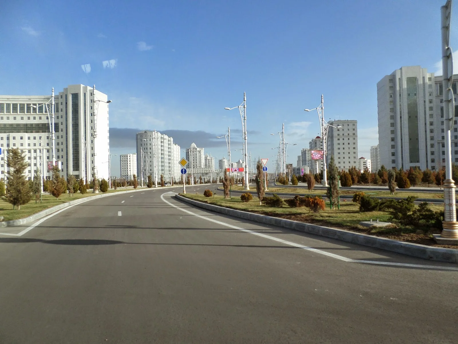 http://kulikinkyrgyzstan.blogspot.in/2014/04/ashgabat-turkmenistan.html