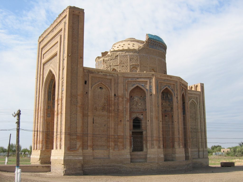 http://www.panoramio.com/photo/2224840