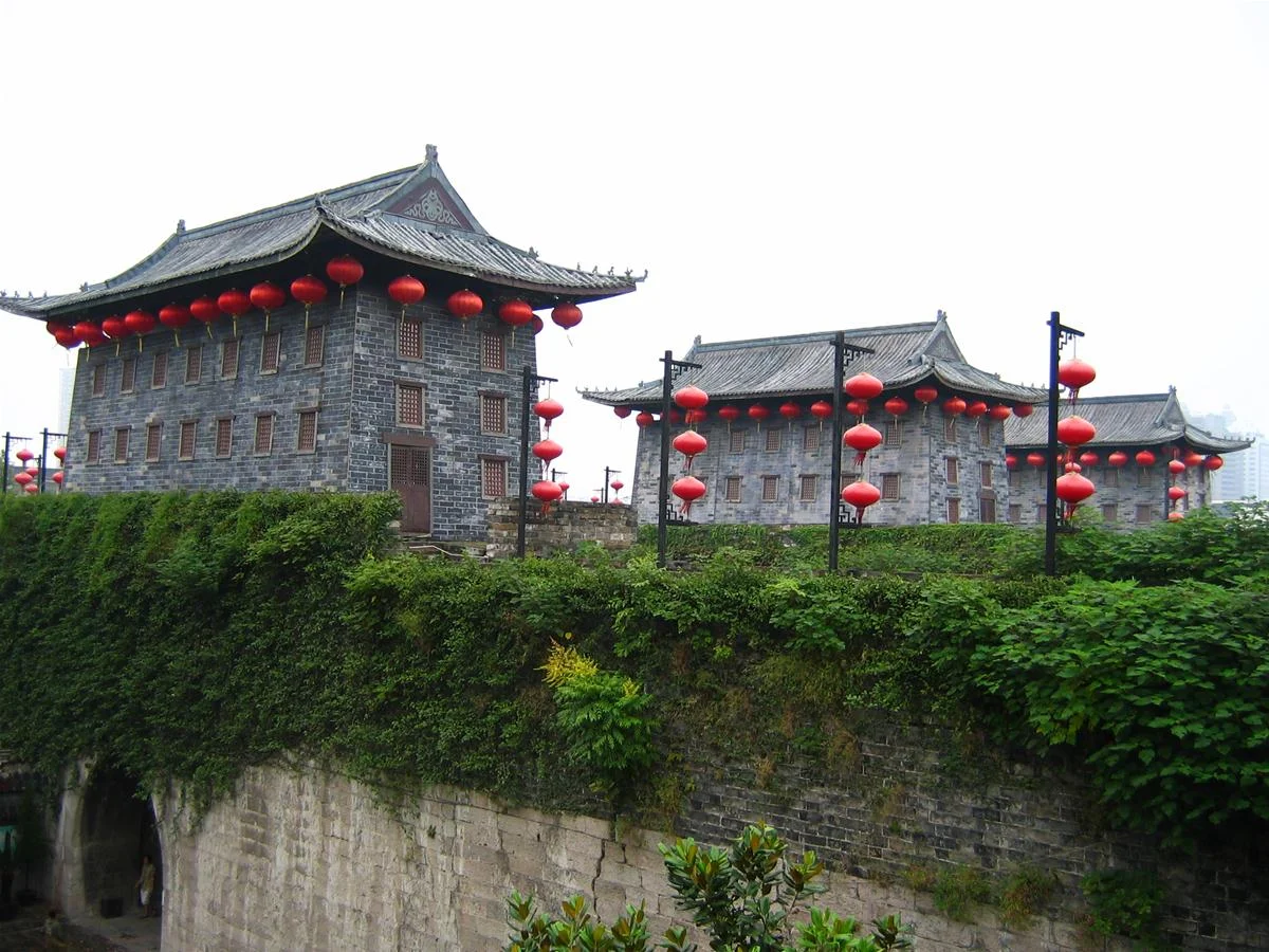 http://www.chinadiscover.org/