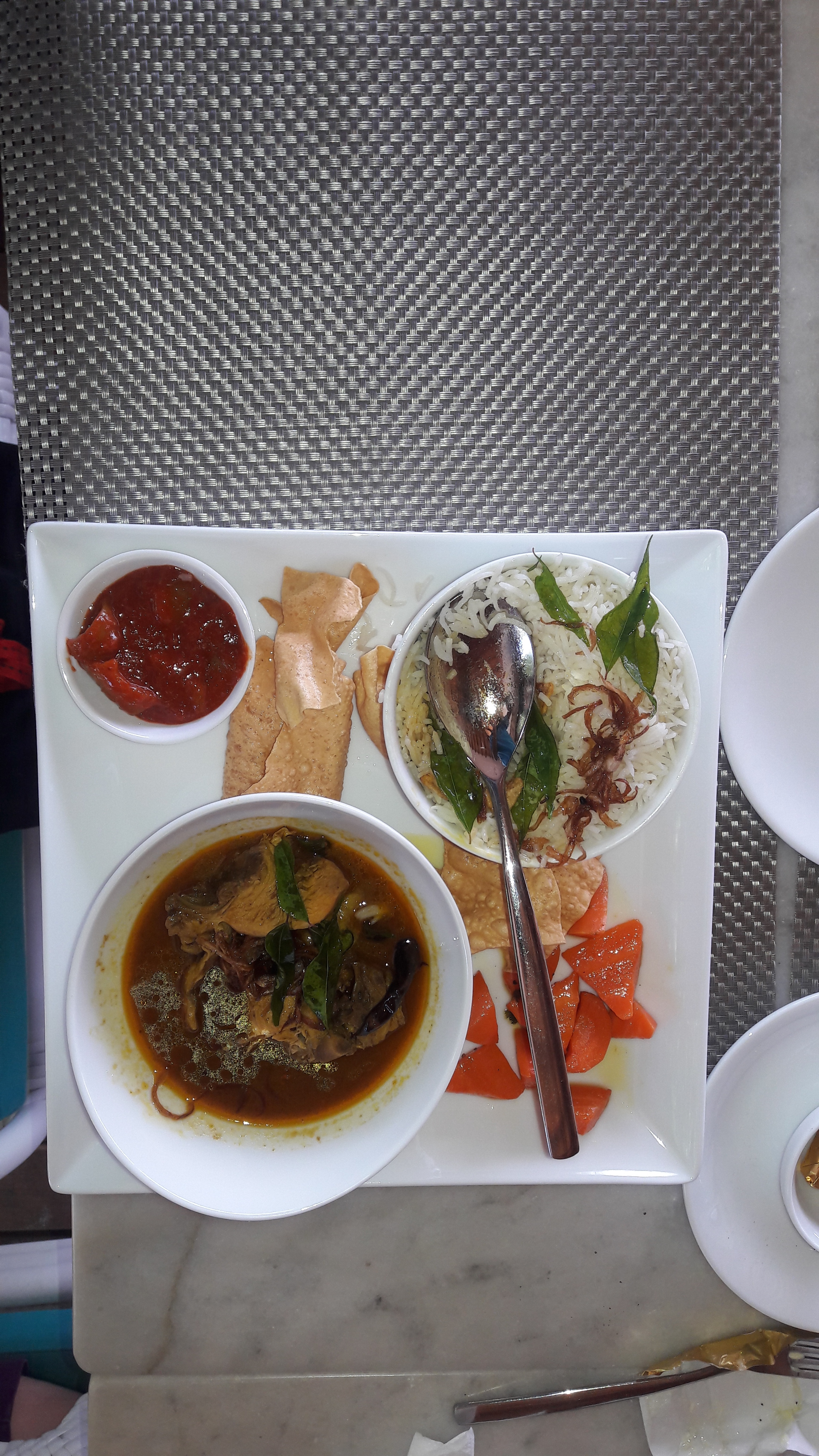 Maldivian Chicken curry for lunch!