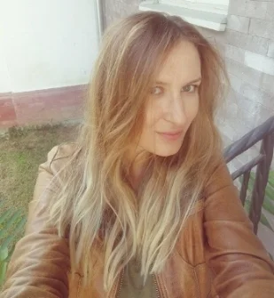 Zara Lewis.jpg
