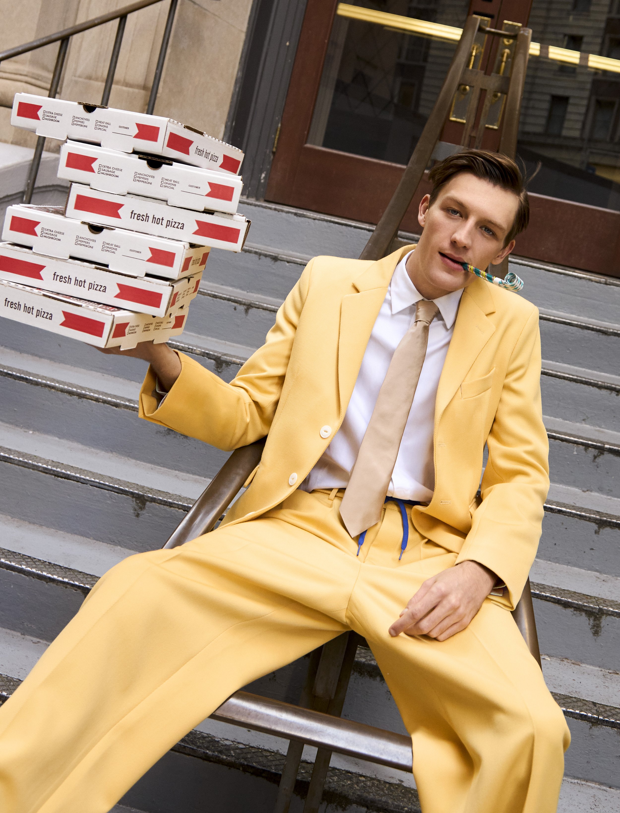 BAZAAR_OutofOffice_07.jpg