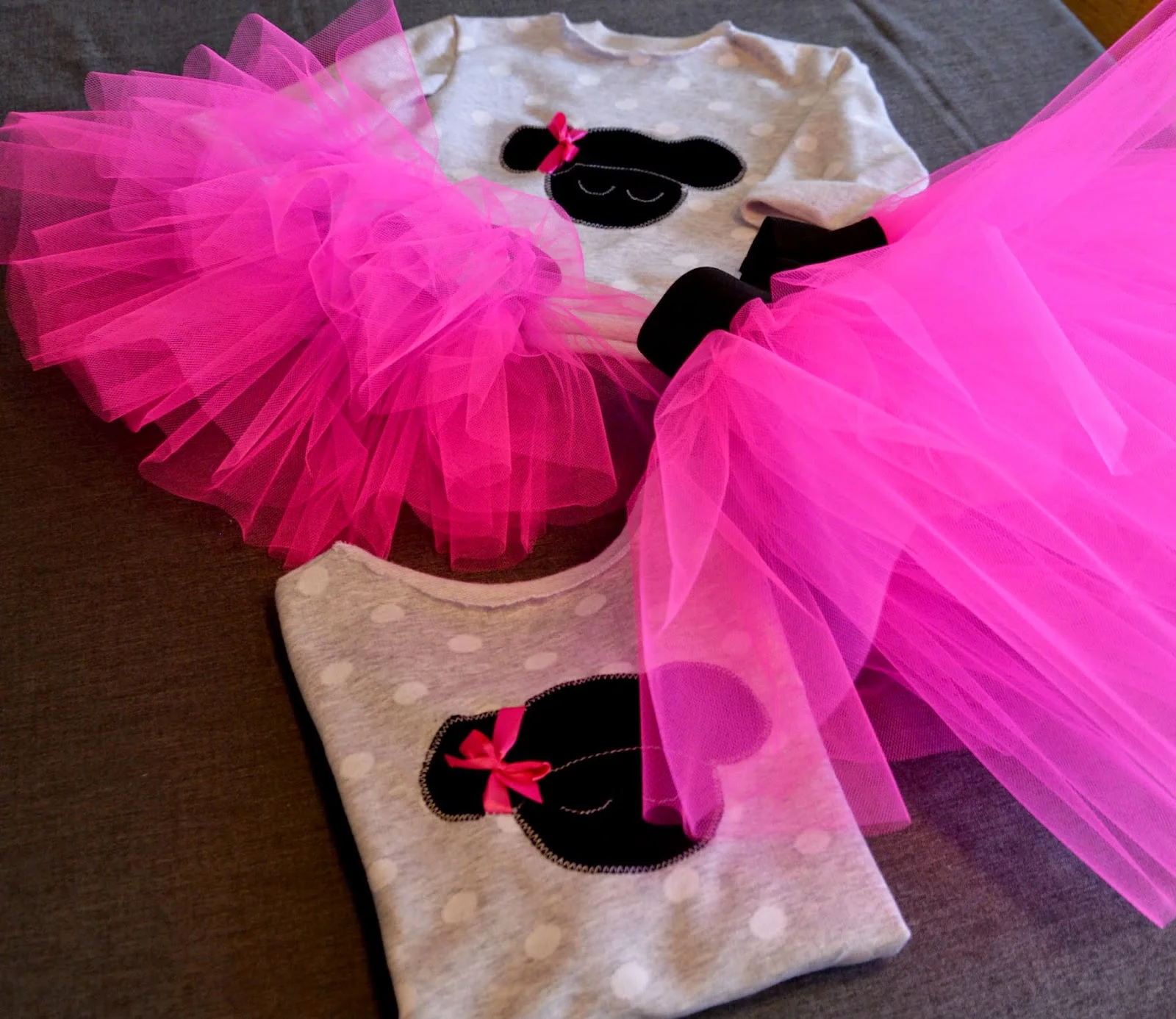 Dresówa, tiul i trampki.