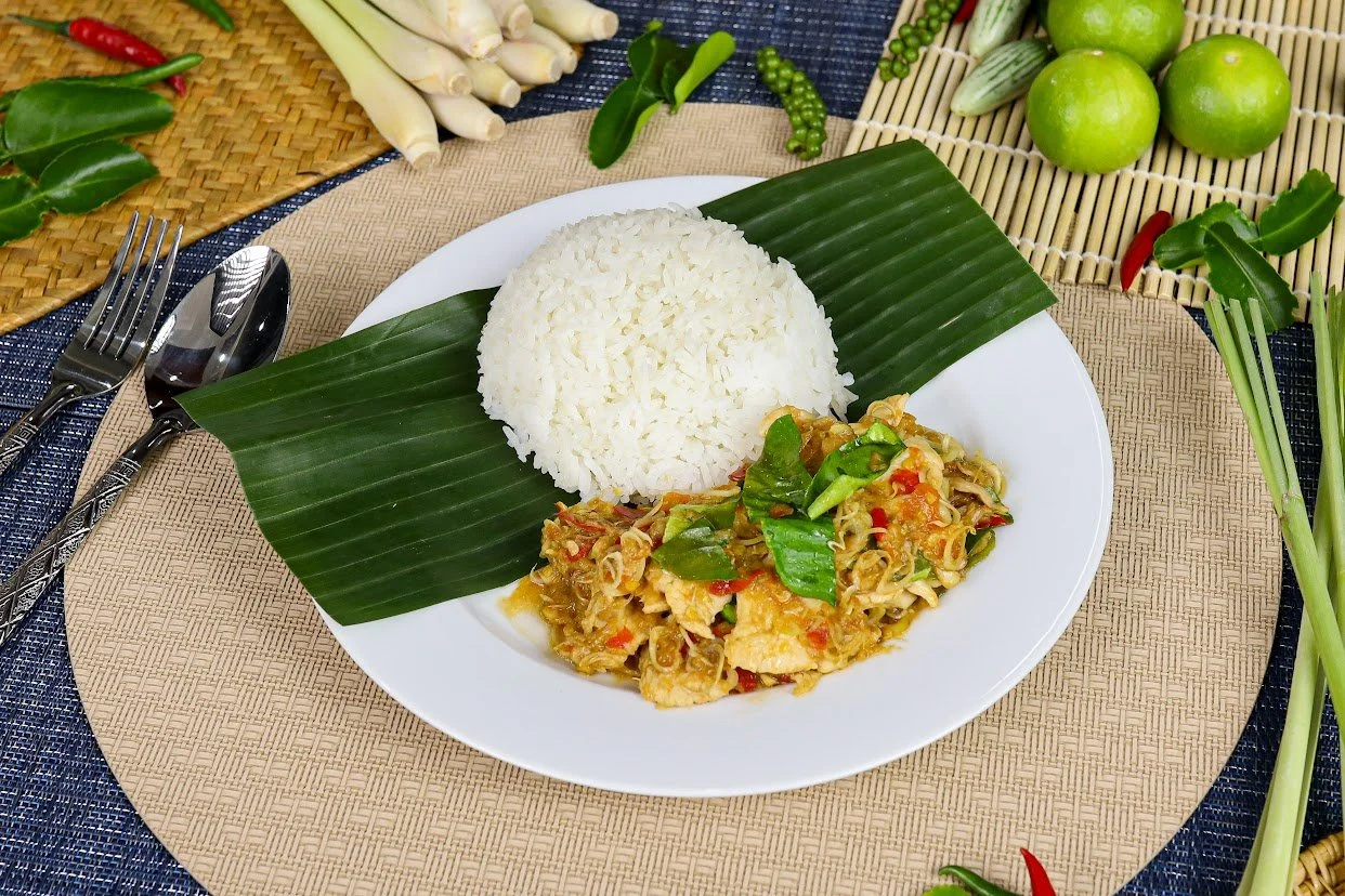 E7. GAI PAD TAKRAI 
