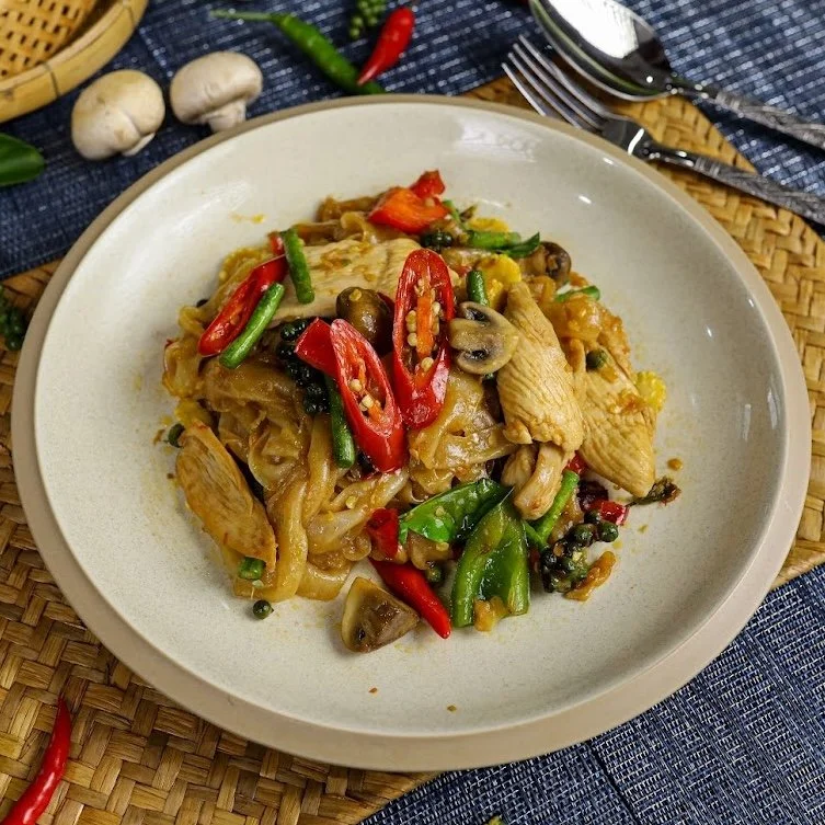 E10. DRUNKEN NOODLES