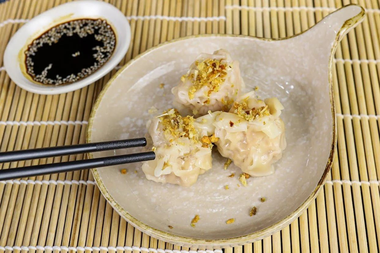 A4. DIM SUM (LUNCH)
Steamed minced pork dumplings, served with sweet soy sauce