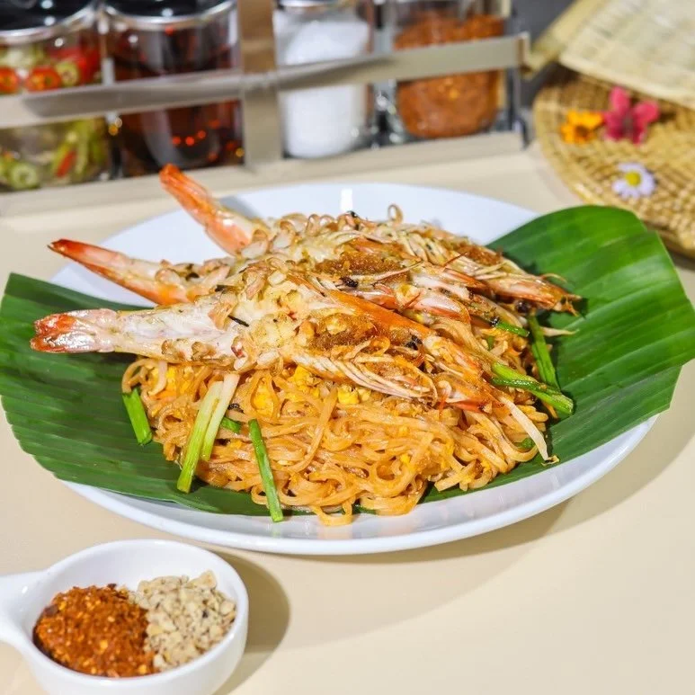 SN1. PAD THAI GOONG YAI