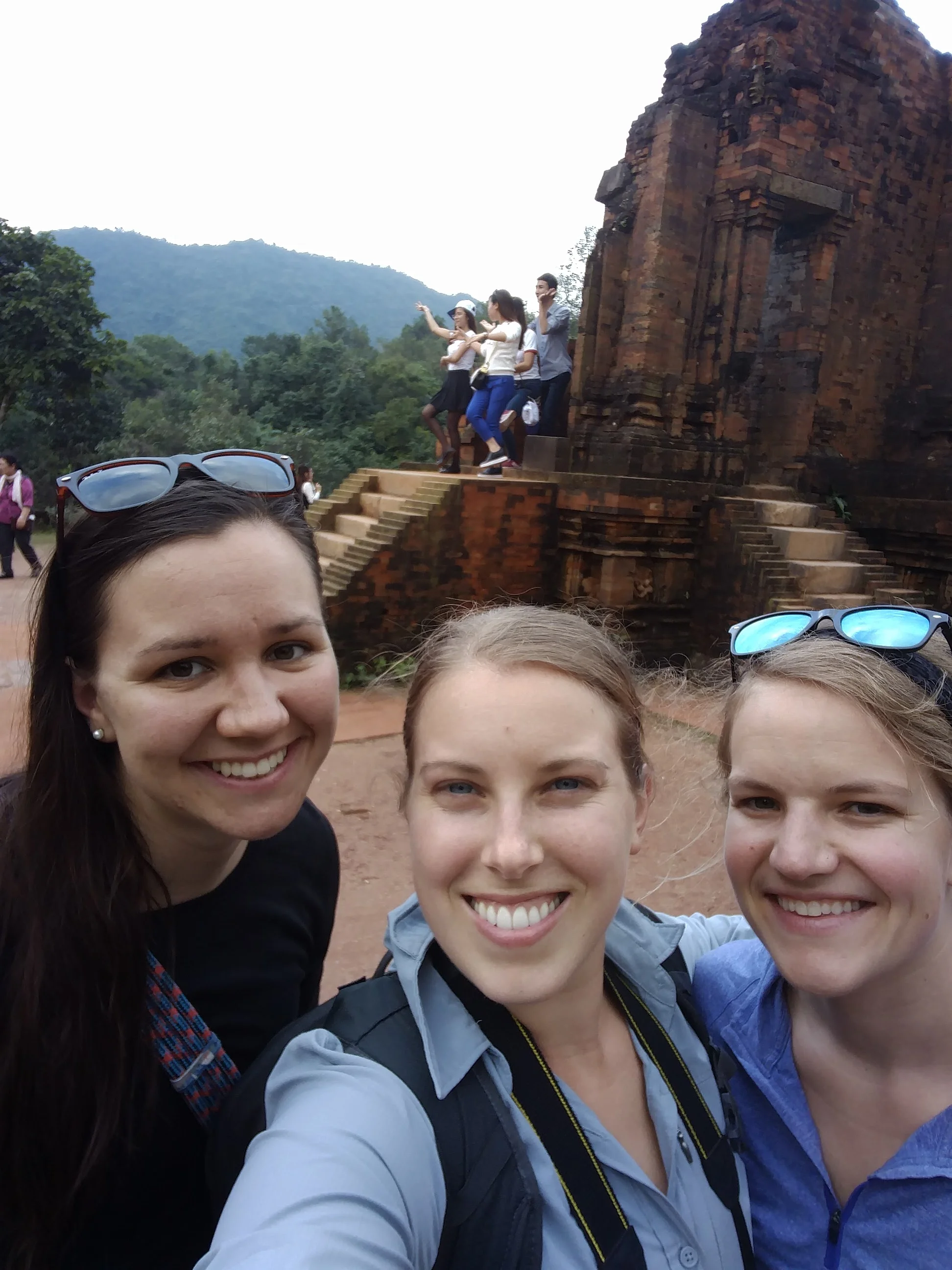 The temples were beautiful and serene, and there weren't too many tourists. Our entertainment was watching the Asian tourists be tourists...in Asia....