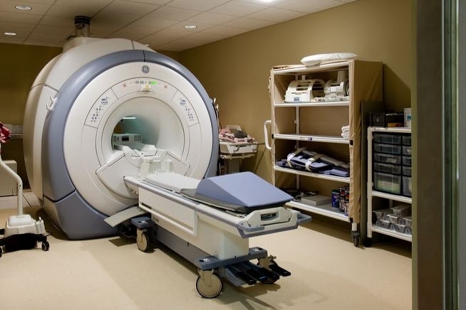 14-Murfreesboro-Medical-Clinic-Murfreesboro-TN-MRI-min.jpg