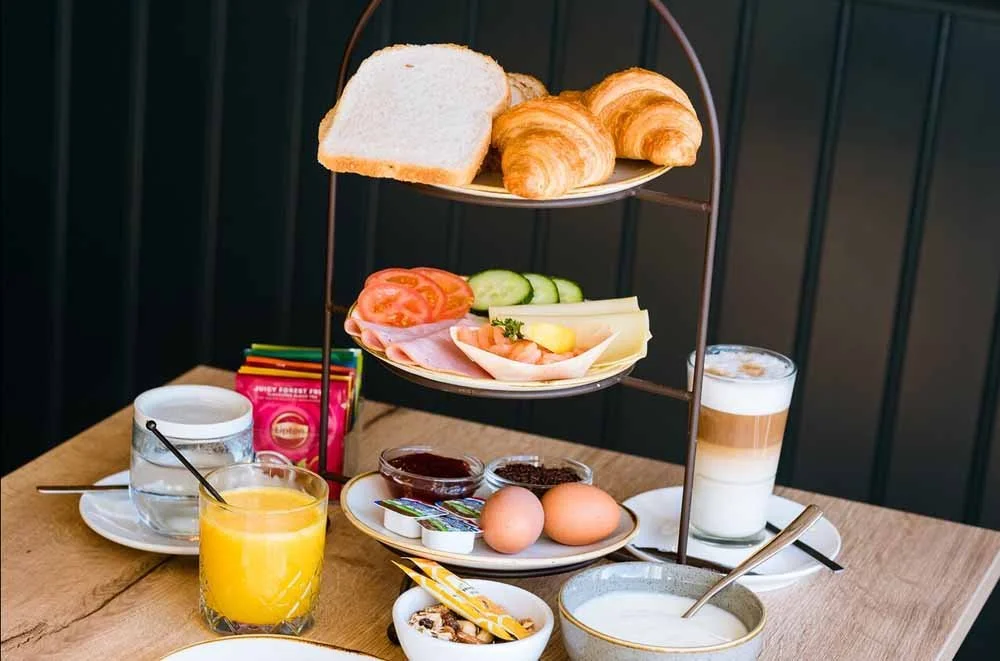 hotelarrangement_brasserie_walvisvaarder_ontbijt.jpg