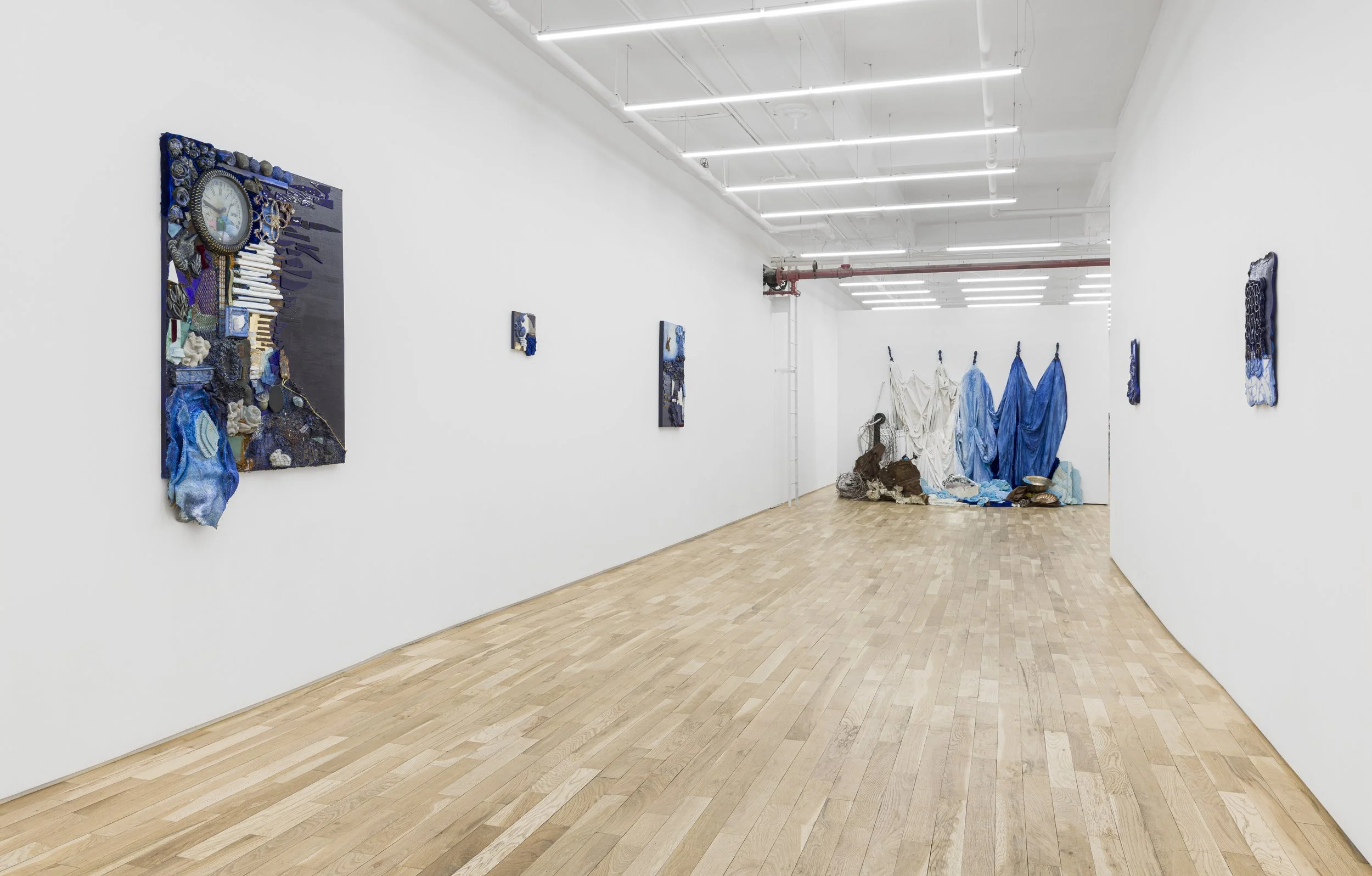 JS Looking Glass_Install view .jpg