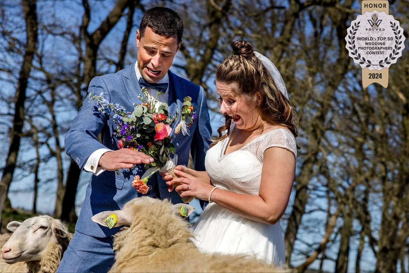 𝓔𝓡 𝓦𝓐𝓢 𝓔𝓔𝓝𝓢…
….zoveel kleine verhaaltjes op een bruiloft! 
Zoveel moois om te vertellen ❤️ 
Als bruidspaar heb je het best druk 😉 geen tijd om alles in de gaten te houden, dat doe ik voor jullie 😎 jullie partner-in-crime z