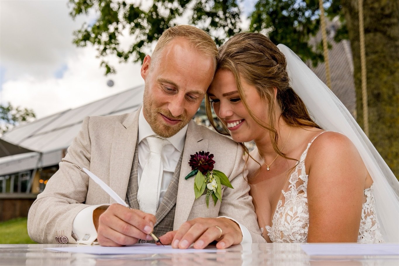 ℍ𝔸ℙℙ𝕐 𝕍𝔸𝕃𝔼ℕ𝕋𝕀ℕ𝔼𝕊 𝔻𝔸𝕐 ❤️