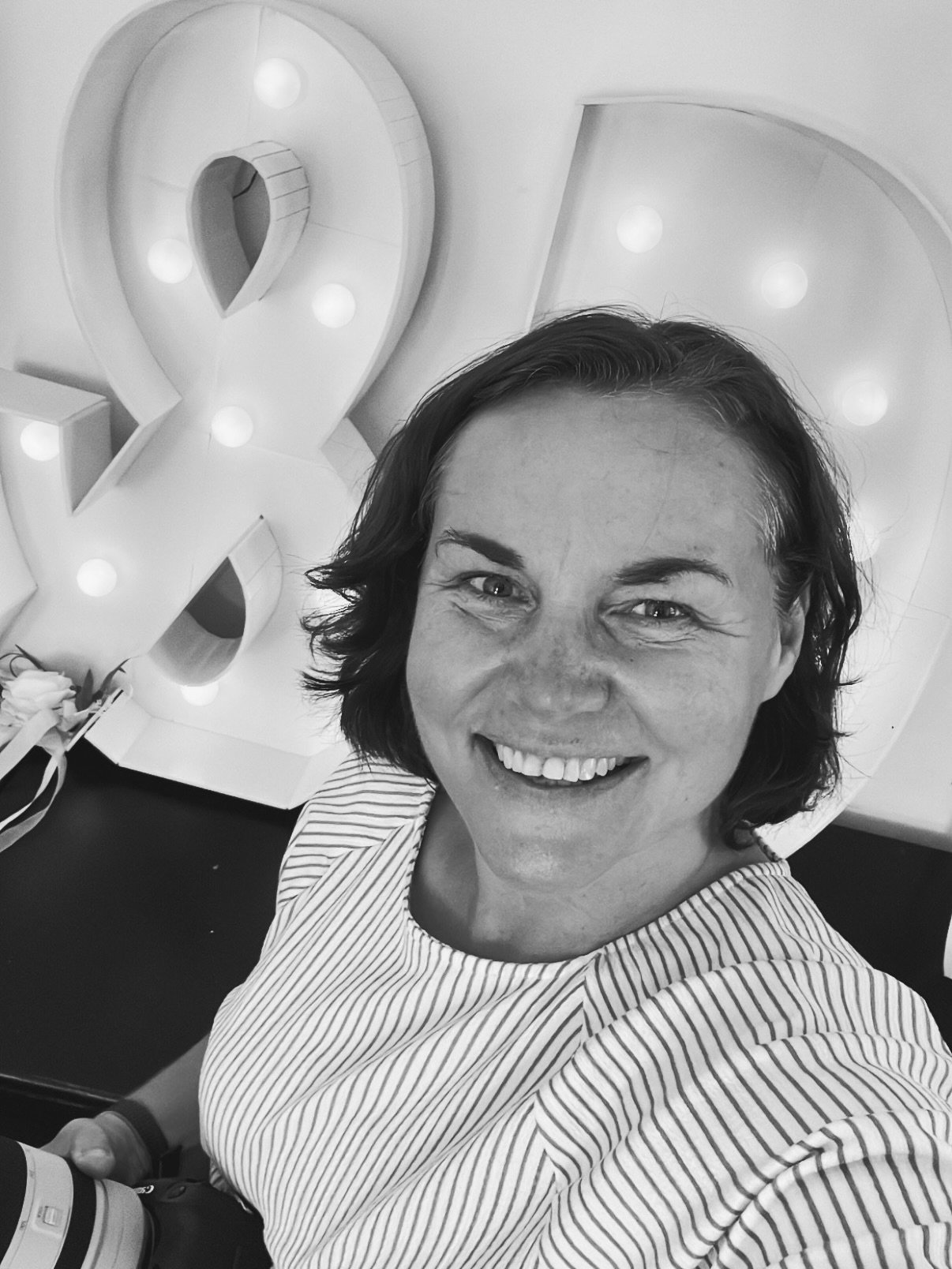 📸 Zoveel moois wat ik mag vastleggen zodat  de herinneringen aan dat moment een leven lang bij je blijven 🫶🏻 

Een bruiloft 💍, uitkijken naar jullie kleine uk 🤰🏻, 10 teentjes tellen 🐥, jullie gezin een dagdeel volgen bij een day-in-the-life 🛝