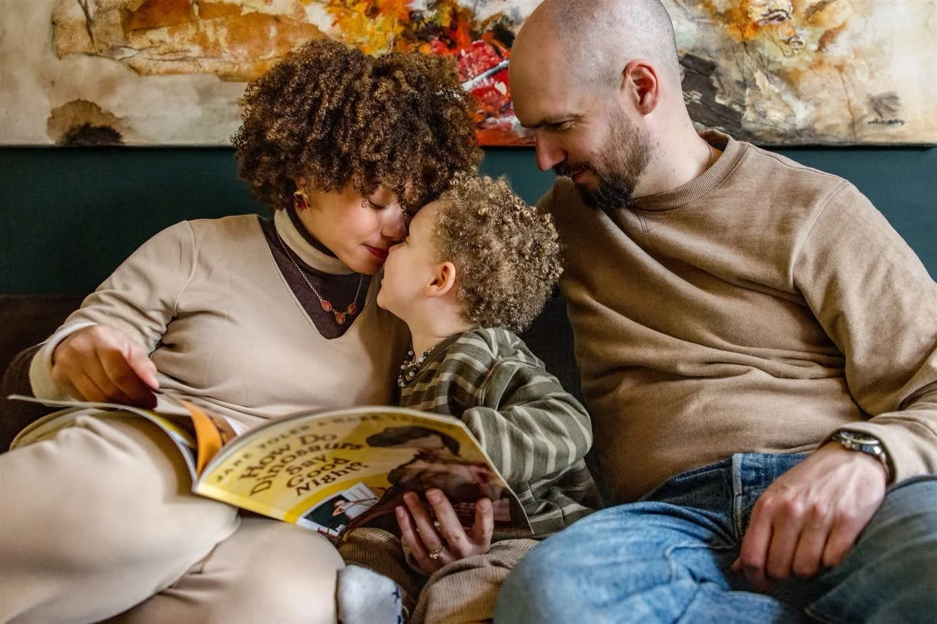 𝔻𝔸𝕐 𝕀ℕ 𝕋ℍ𝔼 𝕃𝕀𝔽𝔼

De mooiste herinneringen zitten in de gewone dingen 🫶🏻

Jullie gezin ❤️
Geen selfies waarop je zelf nooit terug bent te zien.
Maar foto&rsquo;s van hoe het &eacute;cht was! 

Niet poseren..
Niet perfect.. 
Maar &eacute;ch