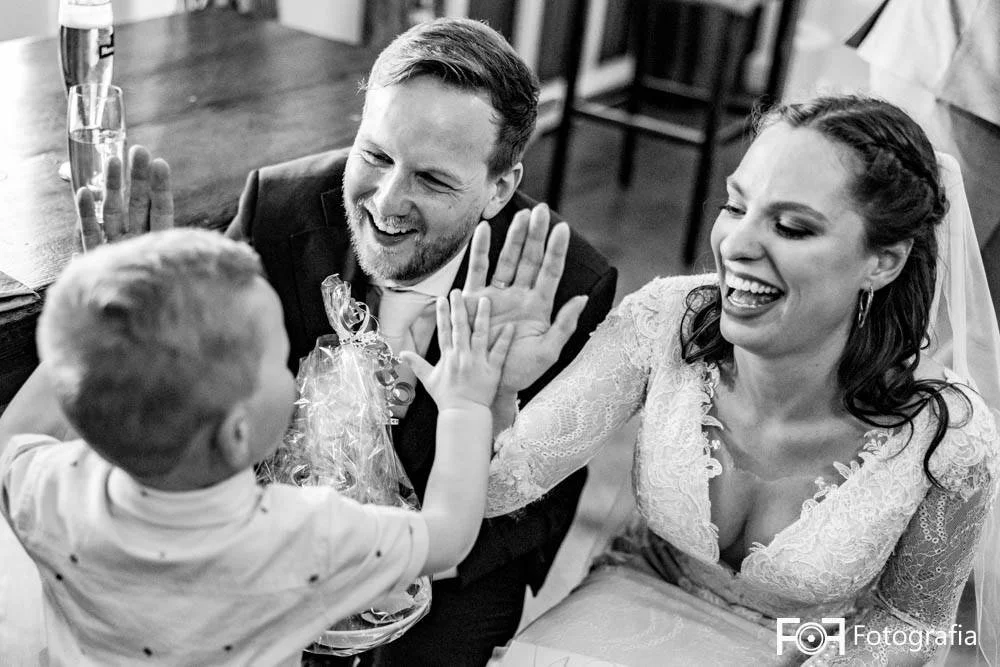 trouwfotograaf krijgt review van bruidspaar wat trouwde bij huize bergen