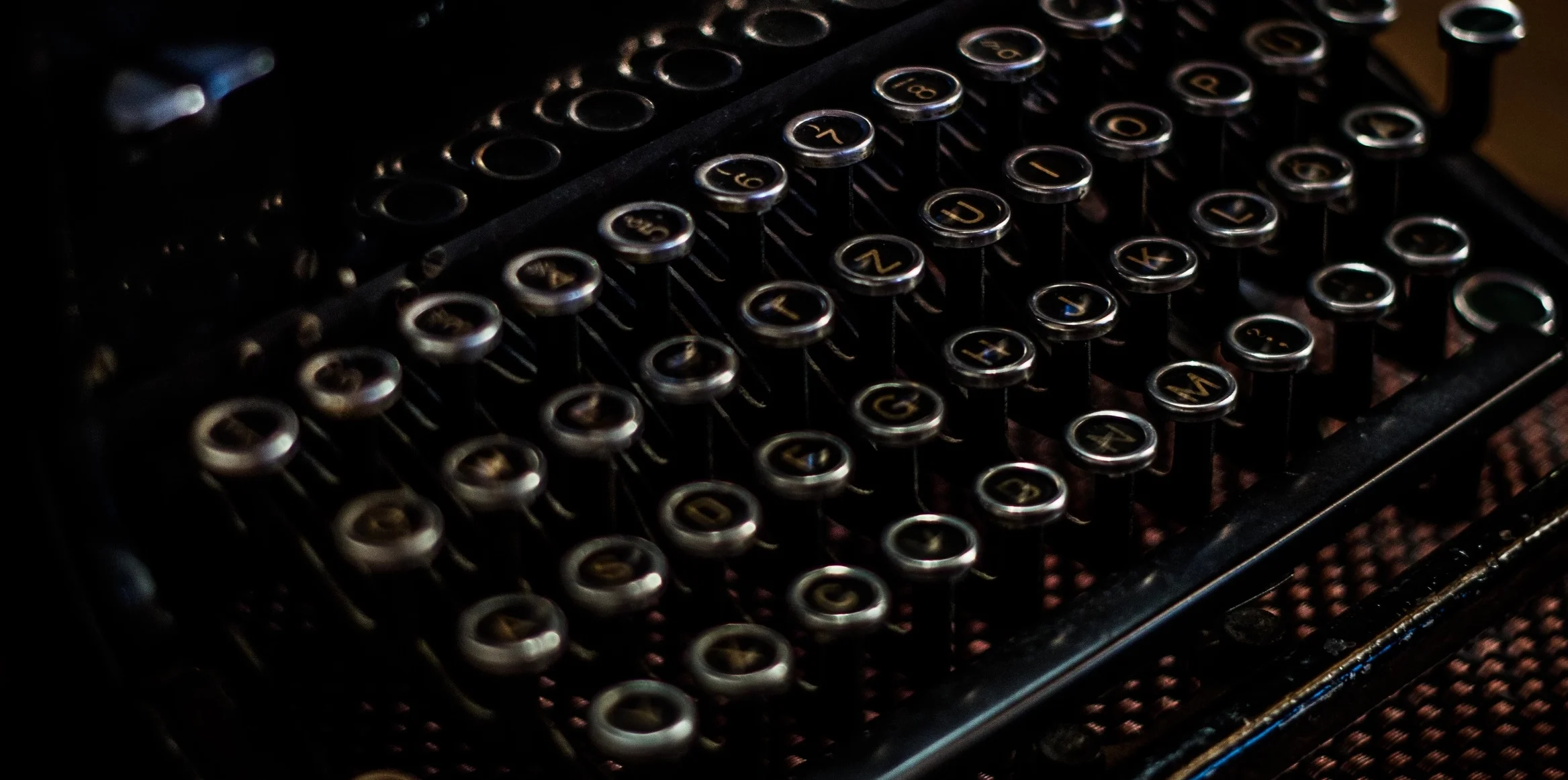 old-typewriter.jpg