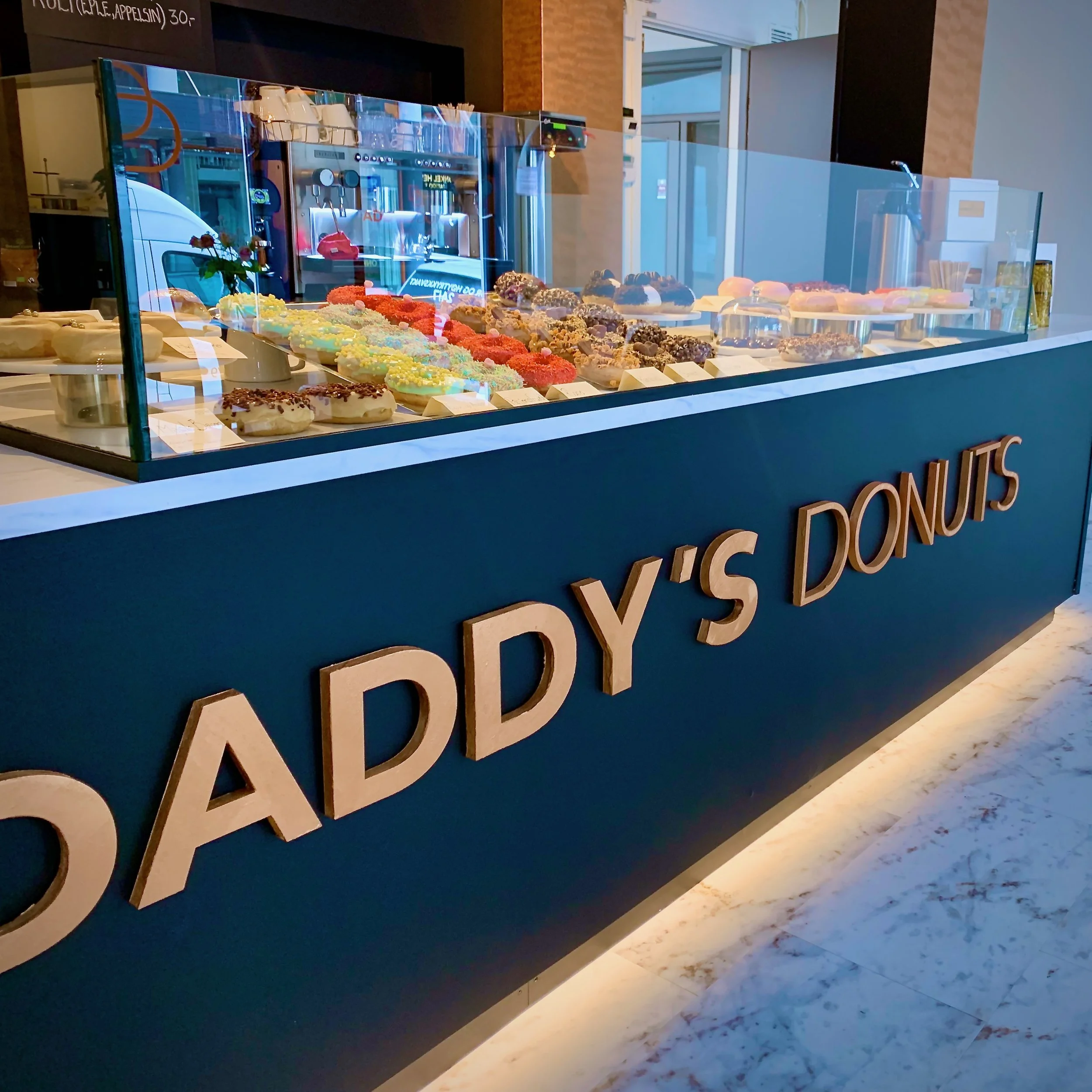 🎶Daddy, Daddy Cool…Daddy, Daddy…’s Donuts 🍩