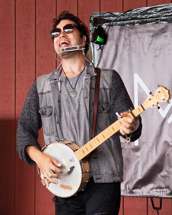 Magic_Giant_8.jpg