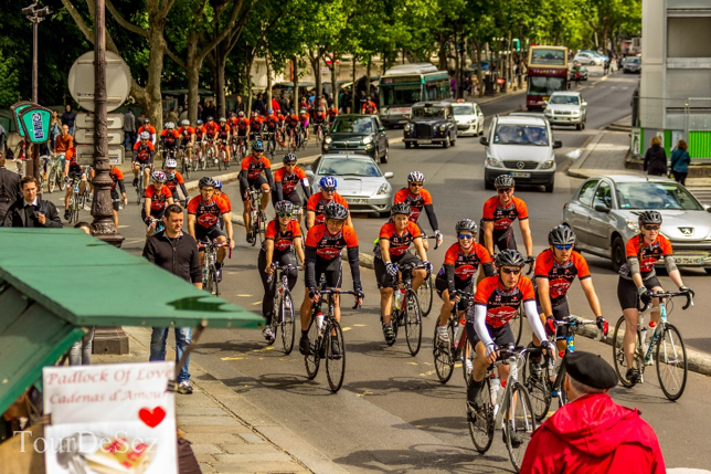 Tour de Sez 2014 - Glorious arrival into Paris