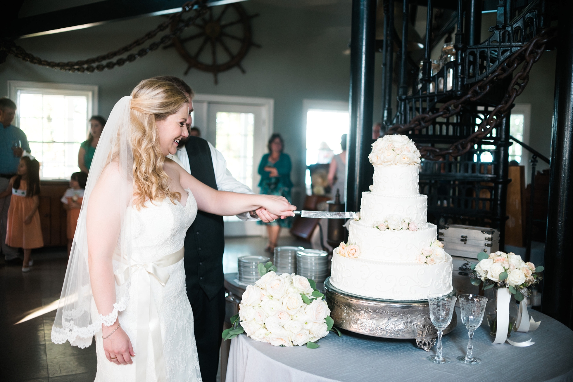 Cake Cutting | Kyle & Erin | Scarbrough Wedding | Children's Harbor | Laura Wilkerson Photography