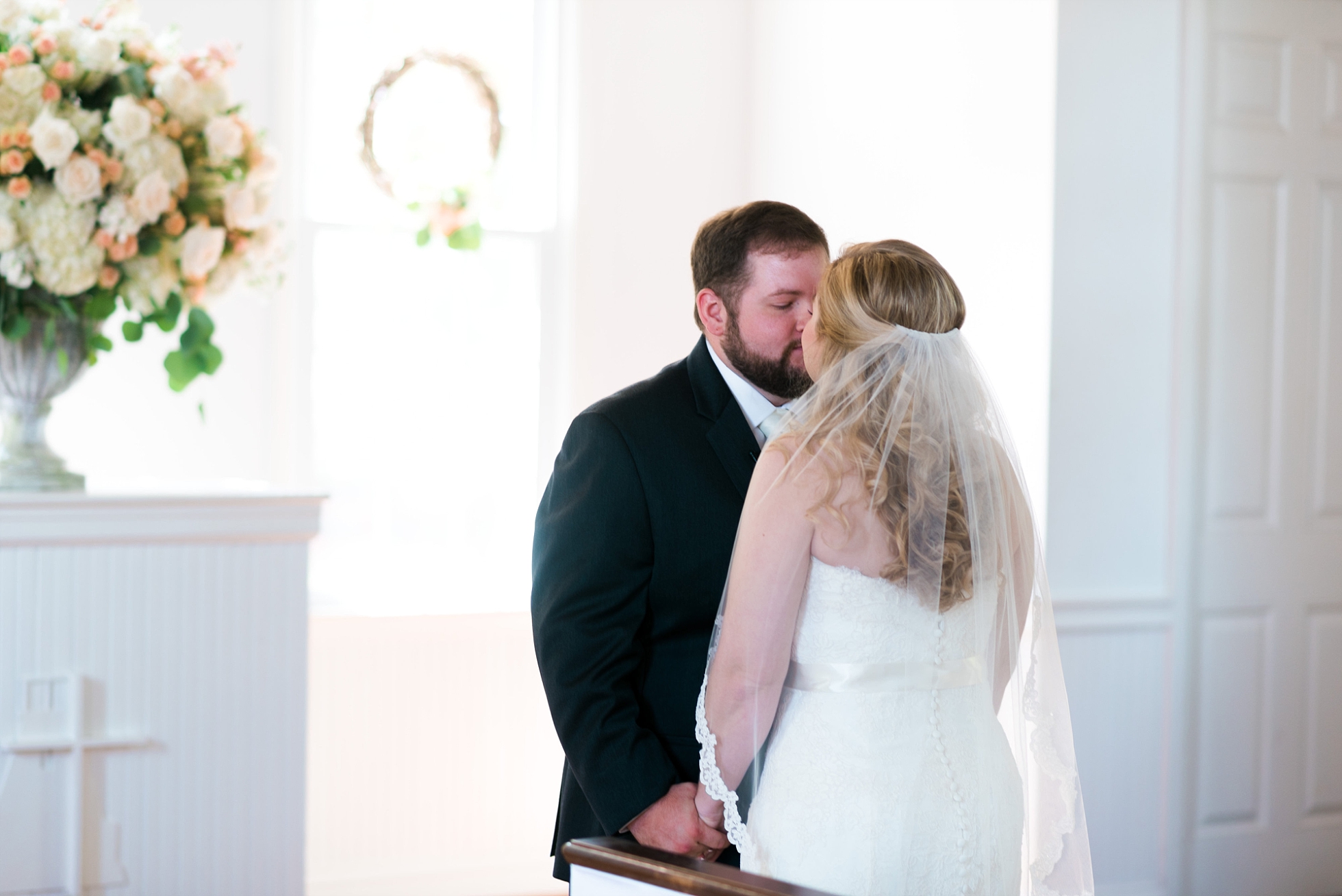 Bride & Groom | Kyle & Erin | Scarbrough Wedding | Children's Harbor | Laura Wilkerson Photography