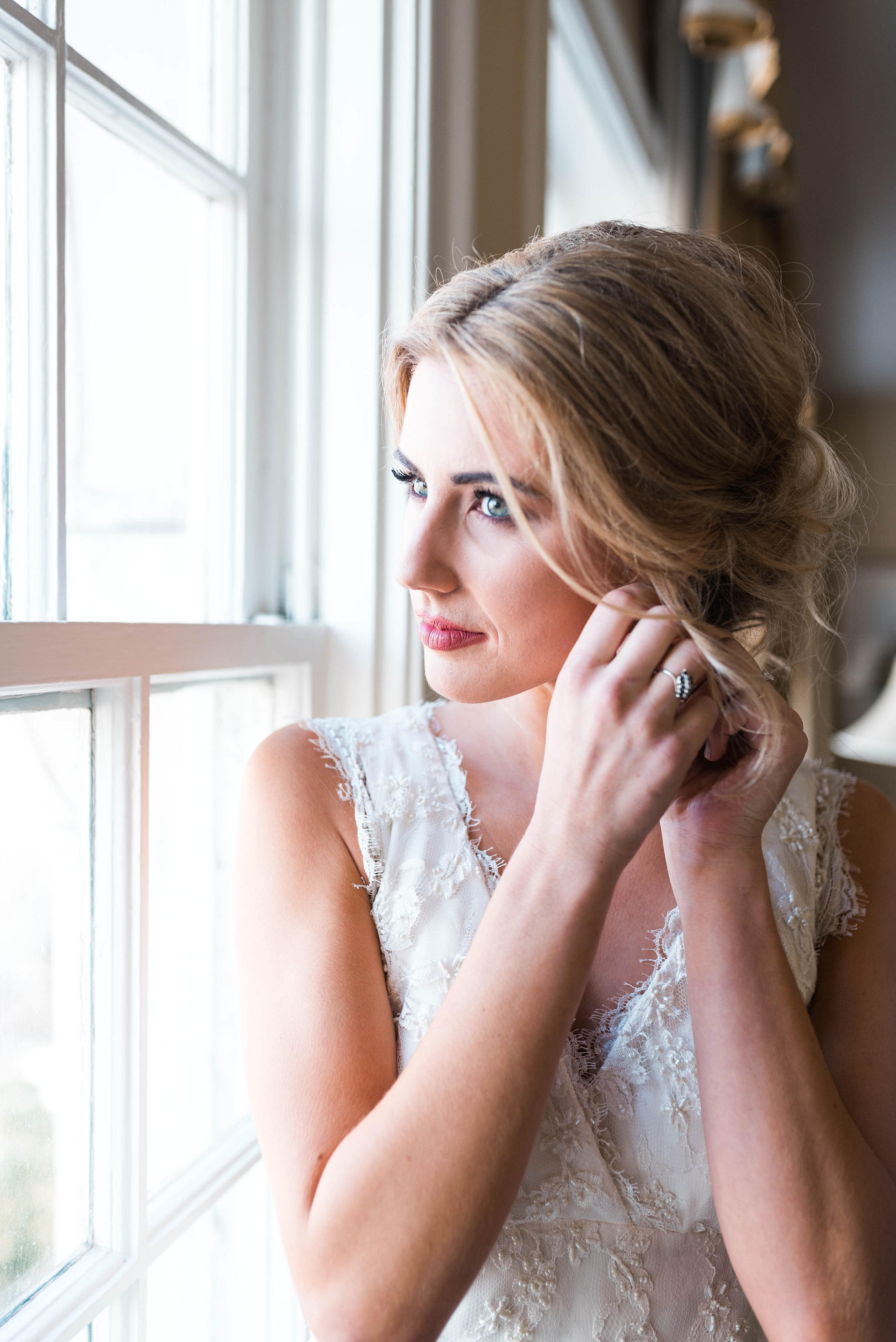 BRIDE GETTING READY | MATT & MEGAN | CAREY WEDDING | B&A WAREHOUSE | ST. FRANCIS XAVIER