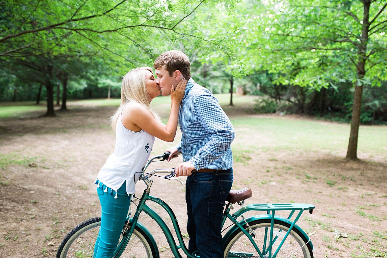 BIRMINGHAM BOTANICAL GARDENS | A SPRING ENGAGEMENT SESSION | STUART & ASHLYN | BIRMINGHAM, AL