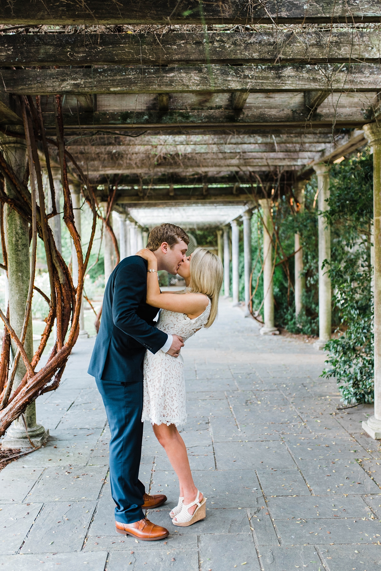 BIRMINGHAM BOTANICAL GARDENS | A SPRING ENGAGEMENT SESSION | STUART & ASHLYN | BIRMINGHAM, AL