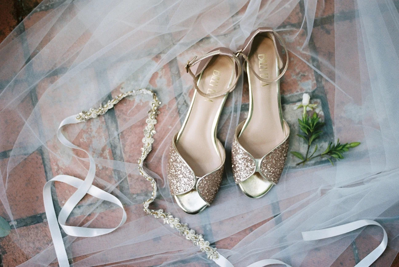 AN INTIMATE BACKYARD BIRMINGHAM WEDDING | NATE & MEGAN BUSH | LAURA WILKERSON PHOTOGRAPHY