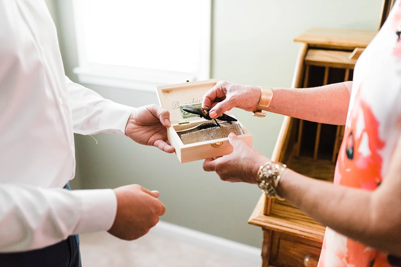 AN INTIMATE BACKYARD BIRMINGHAM WEDDING | NATE & MEGAN BUSH | LAURA WILKERSON PHOTOGRAPHY
