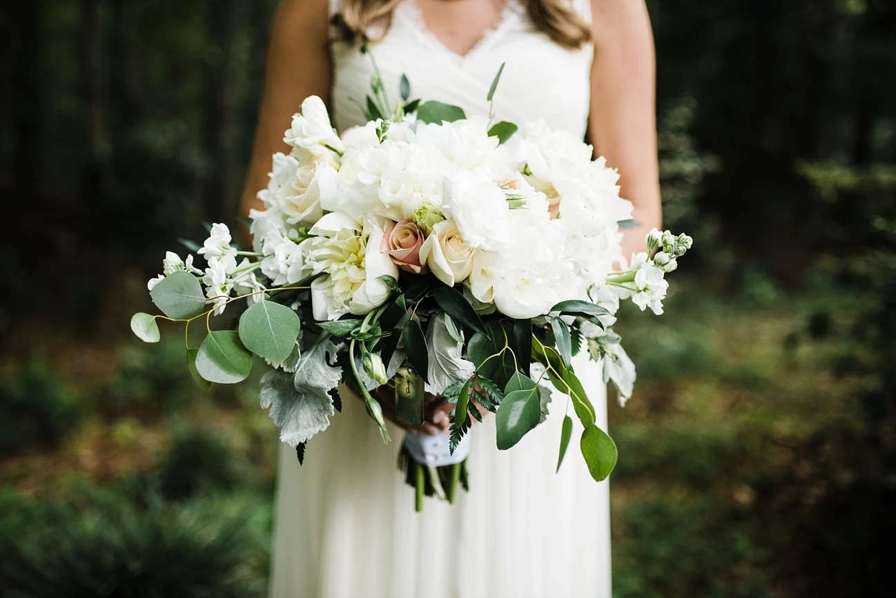 AN INTIMATE BACKYARD BIRMINGHAM WEDDING | NATE & MEGAN BUSH | LAURA WILKERSON PHOTOGRAPHY