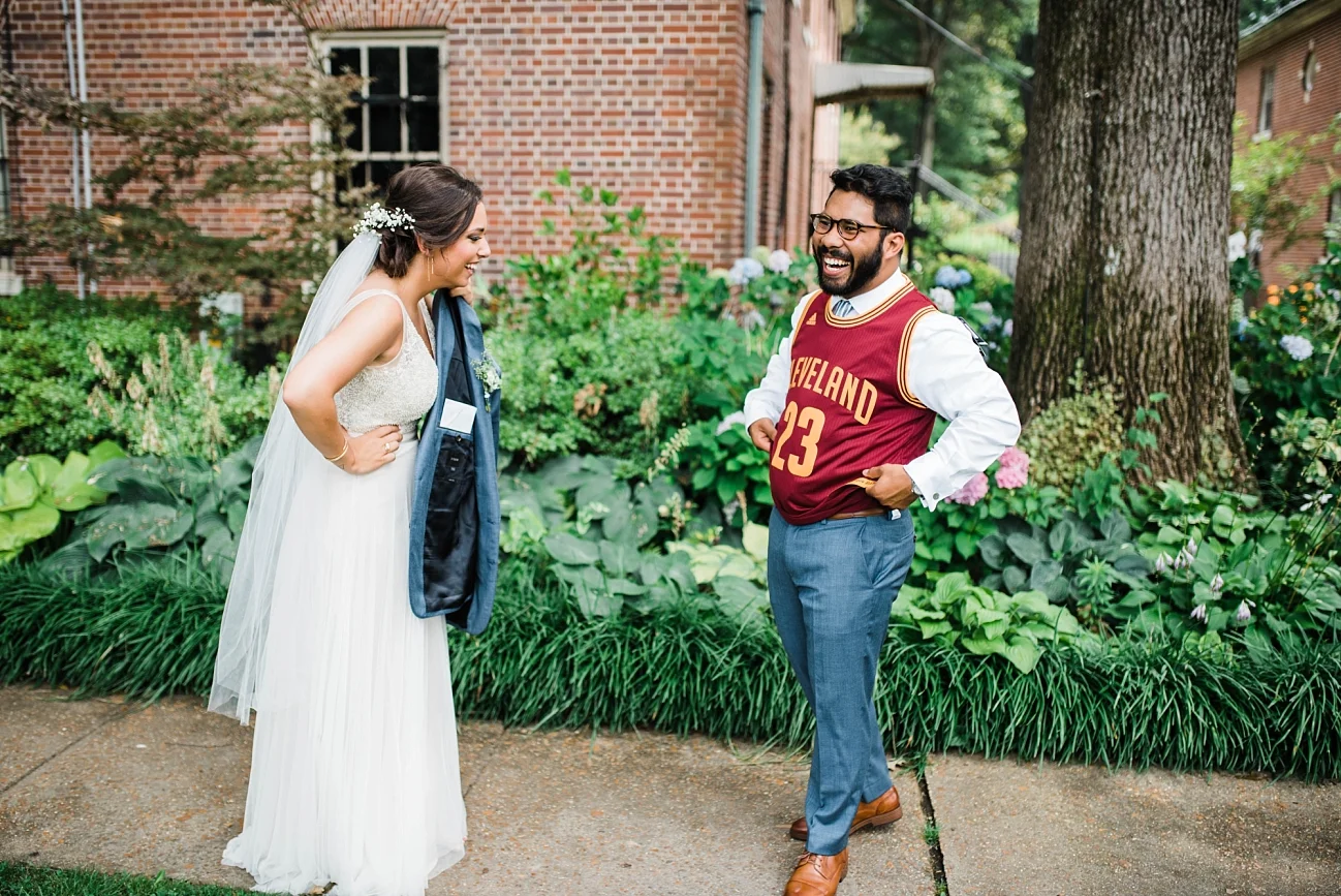METAL MUSEUM WEDDING IN MEMPHIS | CAO WEDDING | Memphis Tennessee | Laura Wilkerson Photography