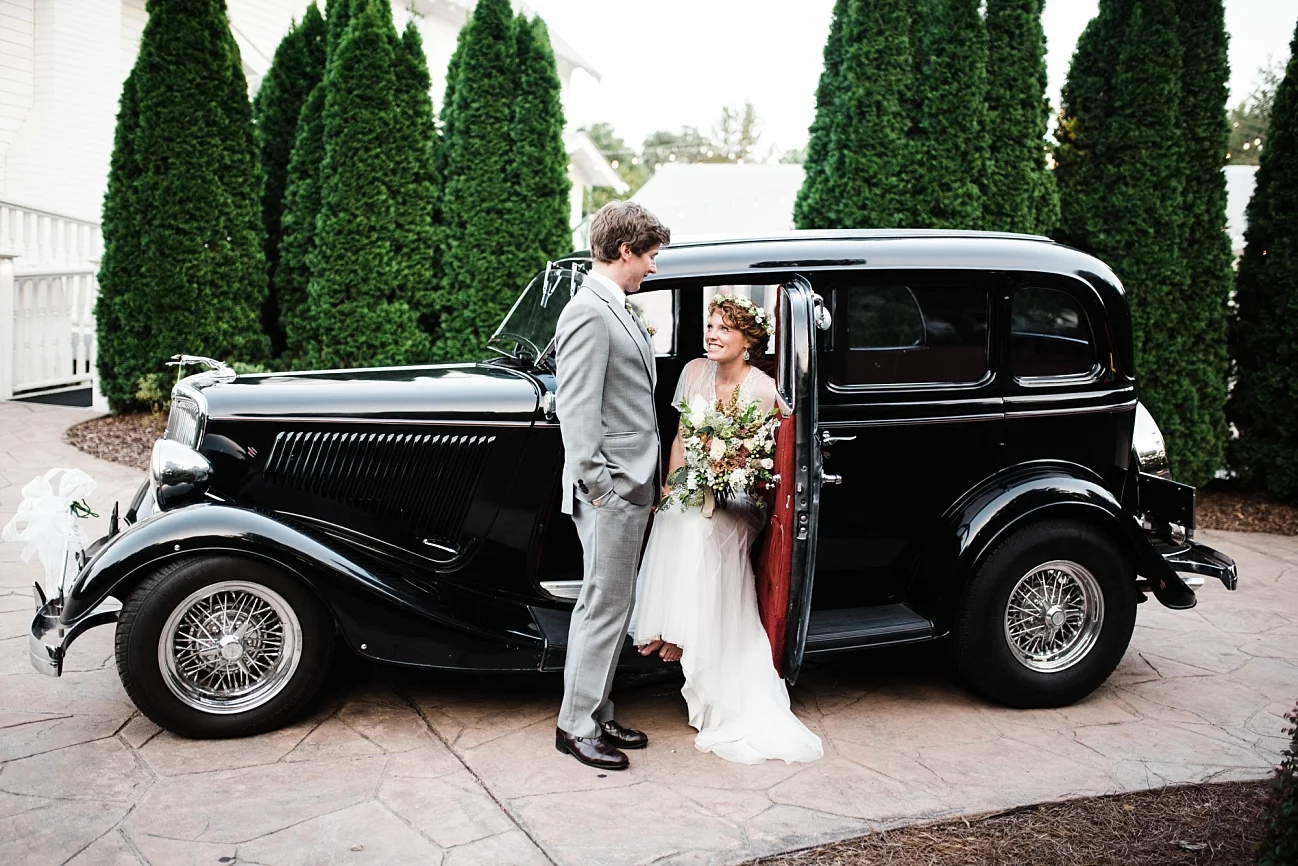AUTUMN WEDDING AT THE SONNET HOUSE | SHANE & LEIGH