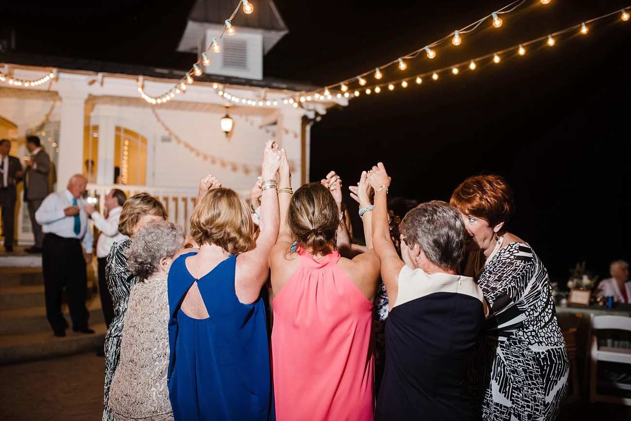 AUTUMN WEDDING AT THE SONNET HOUSE | SHANE & LEIGH