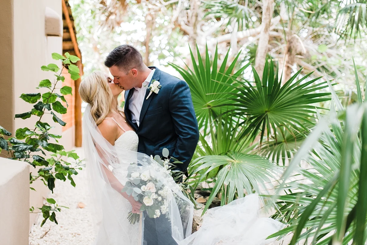 MALLORY & EBEN LEEMAN WEDDING | A DESTINATION WEDDING IN AKUMAL, MEXICO | LAURA WILKERSON PHOTOGRAPHY