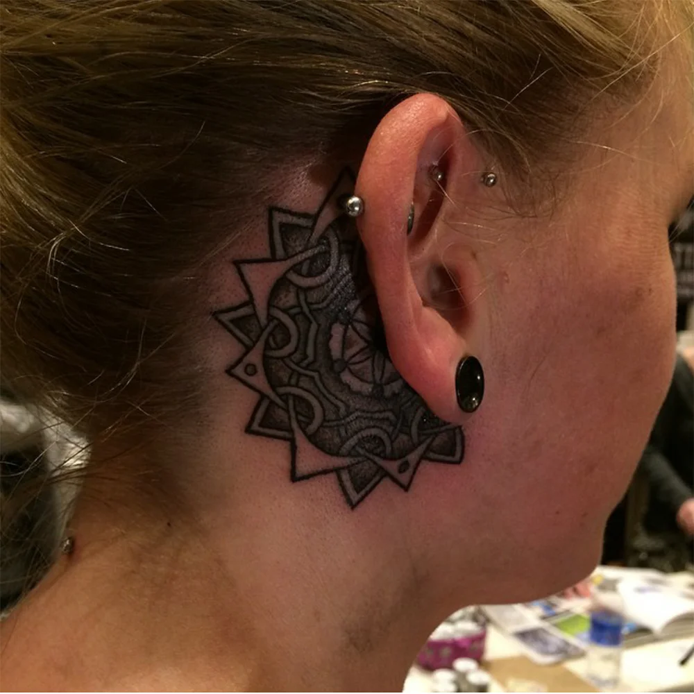 ear dotwork mandala 5X5200dpi.jpg