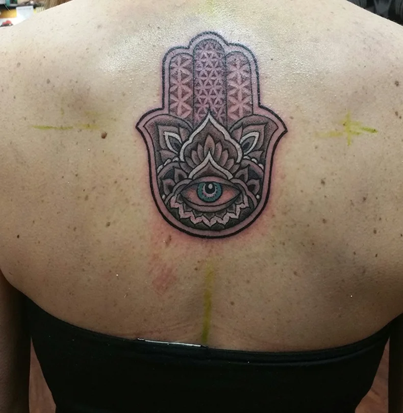 hamsa back180dpi.jpg