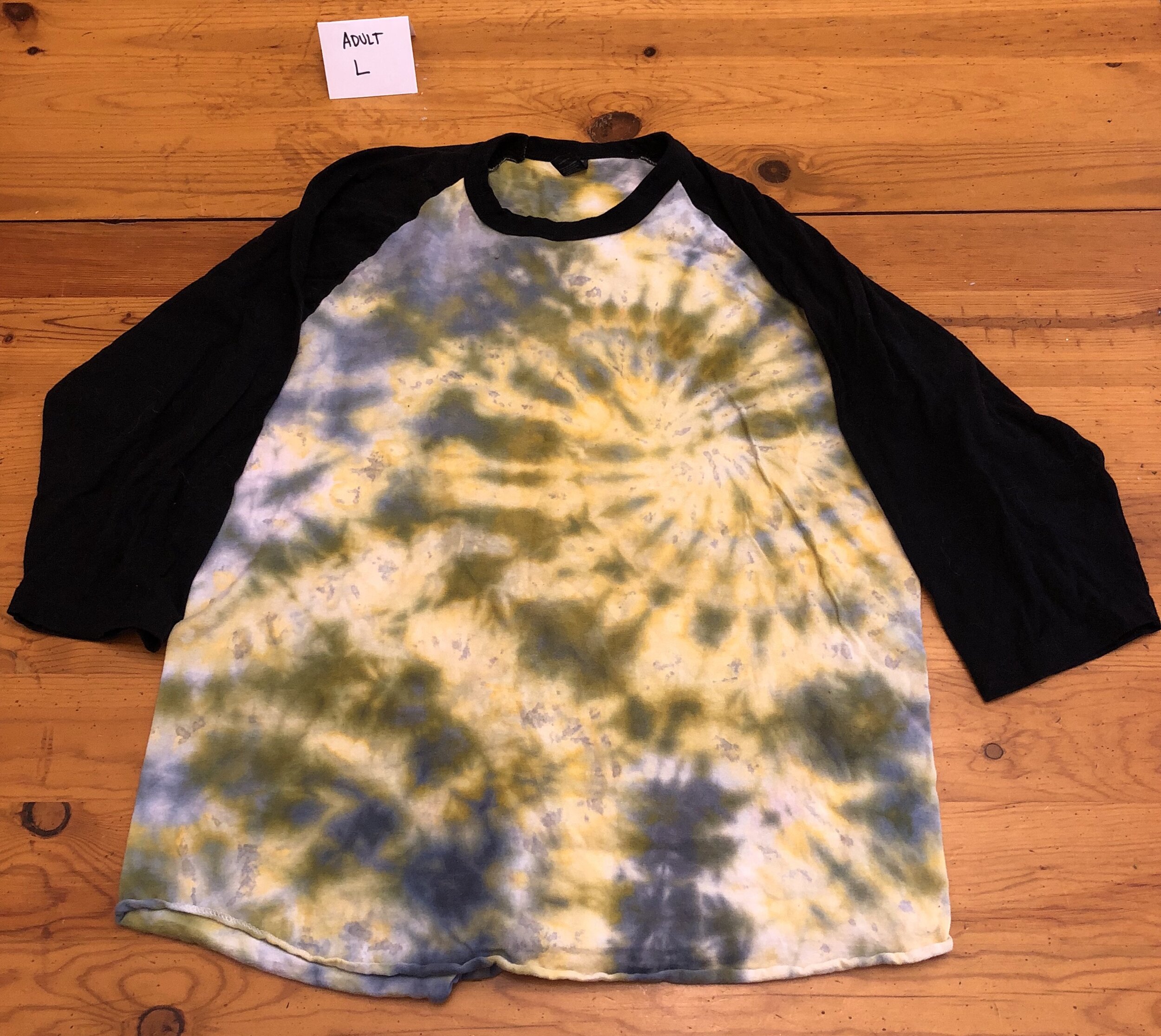 Jim-Dye_grey_yellow_spiral_long_sleeve_front_aL.JPG