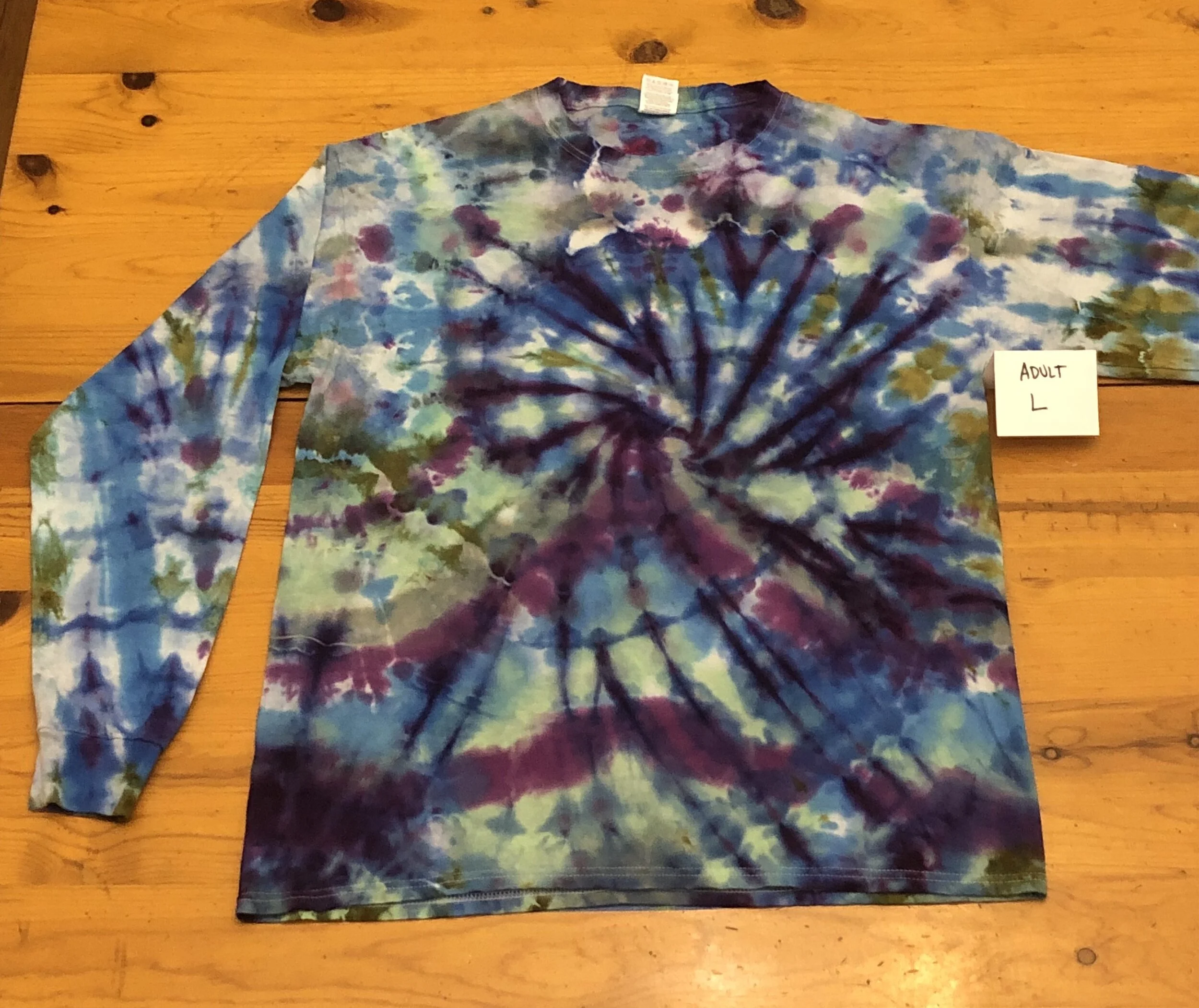 Jim-Dye_purple_green_spiral_LL_front_AL.JPG
