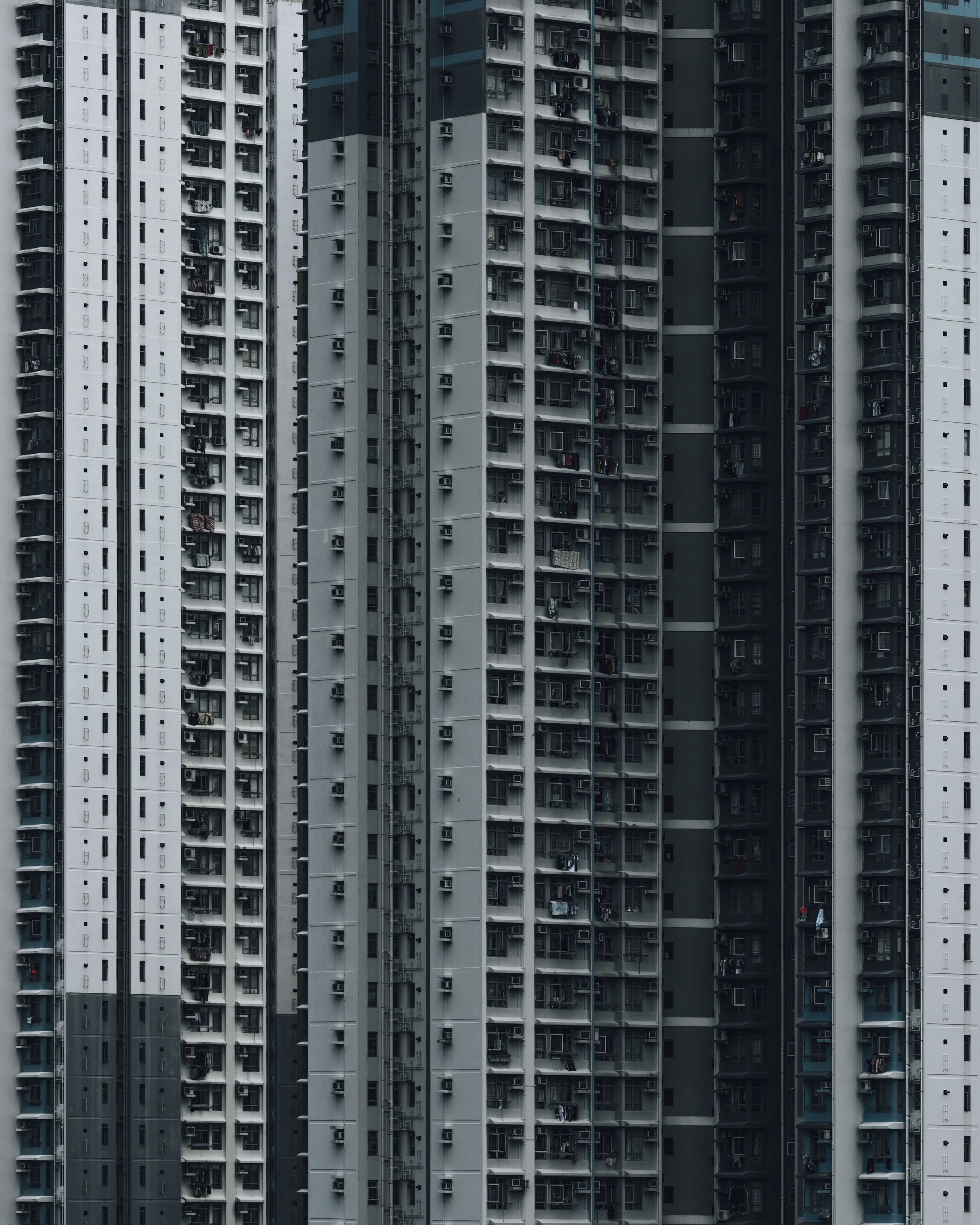 22°16'32.3"N 114°09'11.0"E