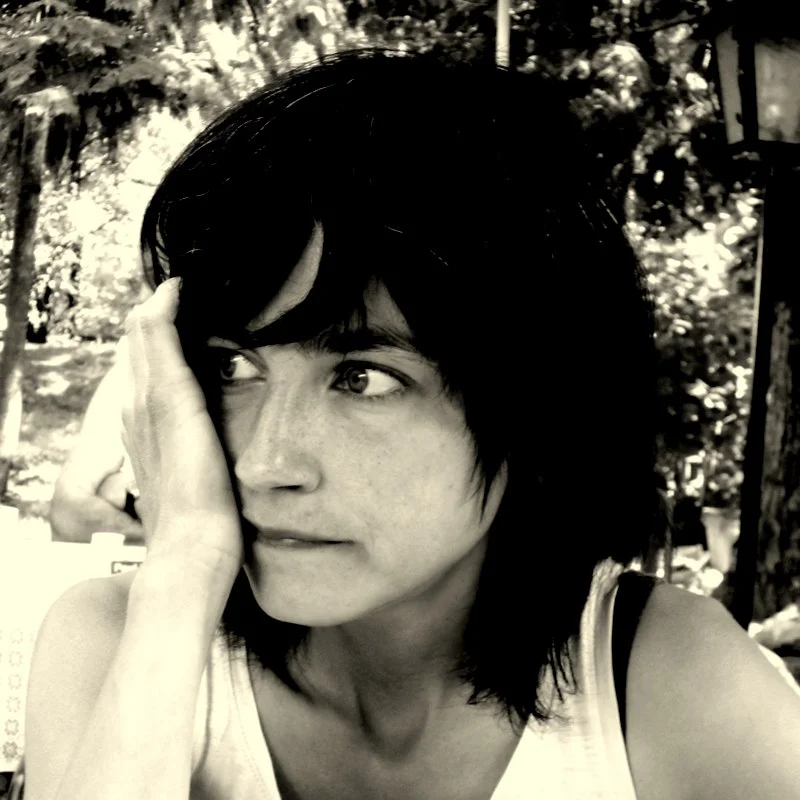 Jubilejni Ožuljeni jezik z gostjo Ano Pepelnik