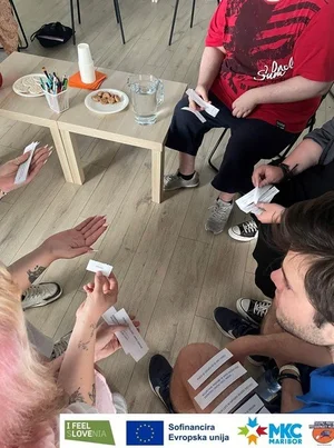Diapozitiv2.JPG