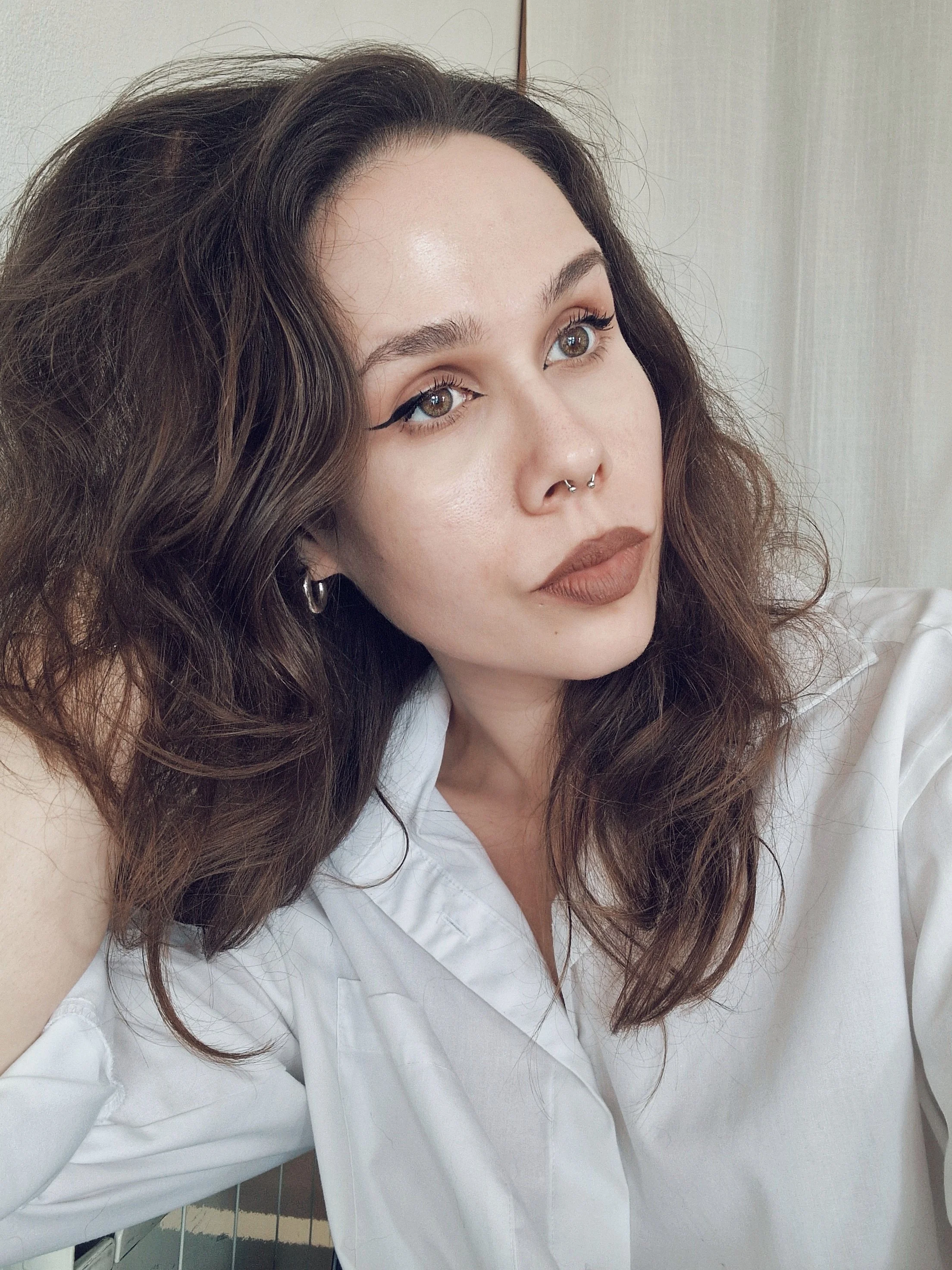 Sara Nuša Golob Grabner.jpg